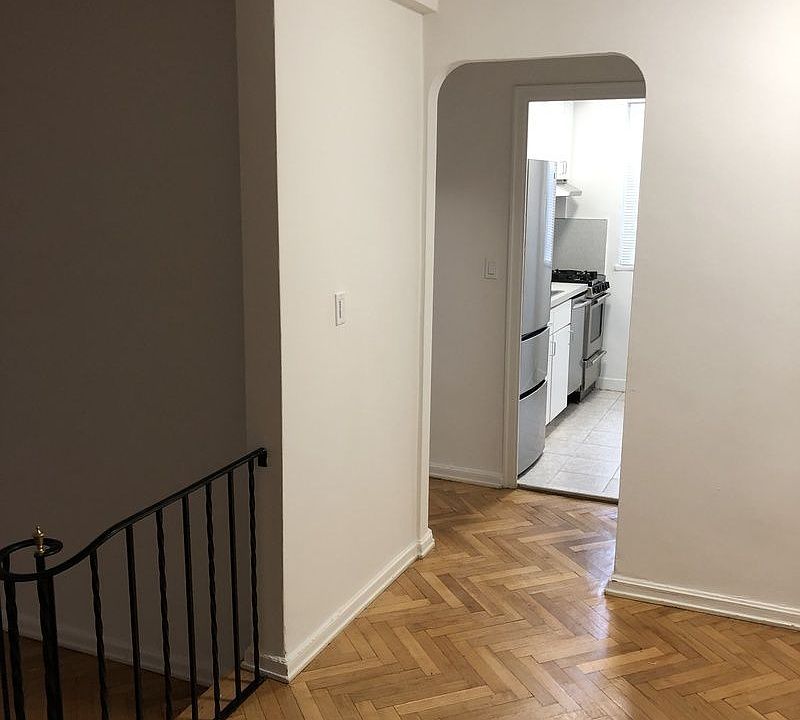 1st image of 139 E 35th St APT 8B