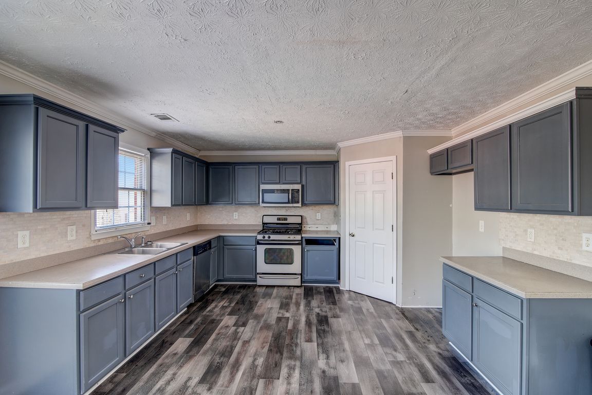 6298 Southland Rdg, Stone Mountain, GA 30087 Zillow