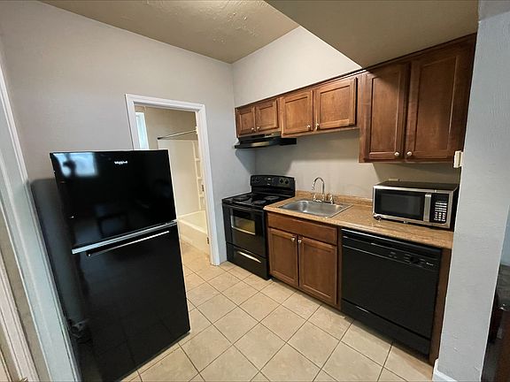 3rd image of 808 N Lincoln Ave #10885969