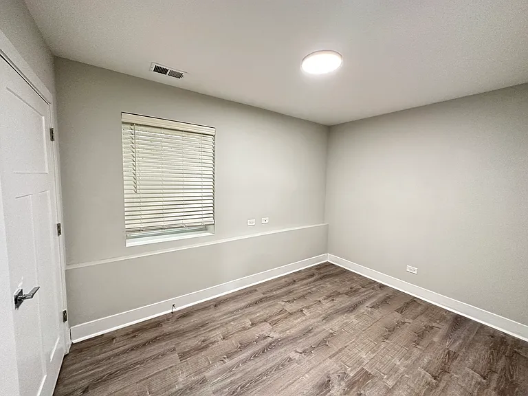 2132 W 18th Pl #2R — Photo 8