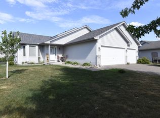 1980 Bridgewater Blvd S, Cambridge, MN 55008