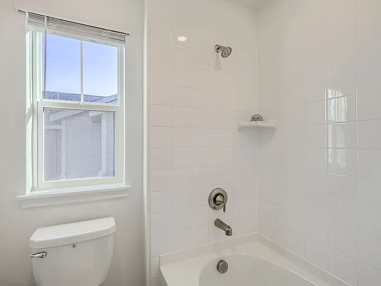 12885 Bay St — Photo 27