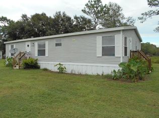 7033 Chantel Dr, Zephyrhills, FL 33540