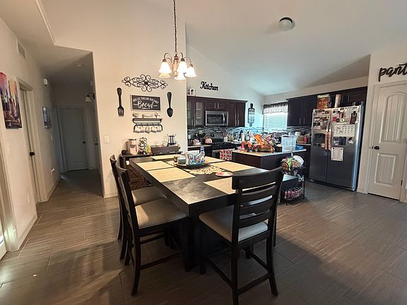 5th image of 836 Nutmeg Park St