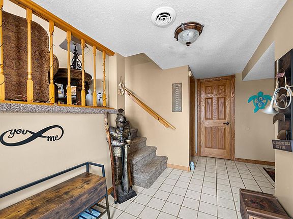 3rd image of 1512 Hillside Dr