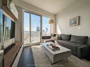 100 Harbour St #6103, Toronto, ON M5J0B5
