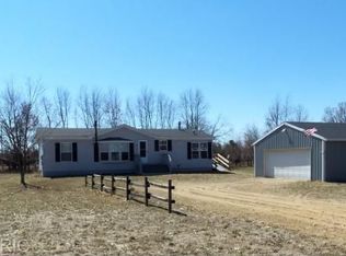 60141 Custer Valley Rd, Colon, MI 49040