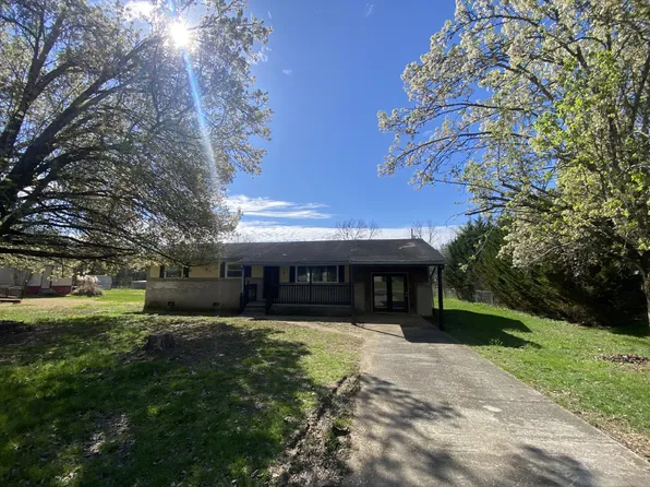 168 Reynolds Dr, Rossville, GA 30741