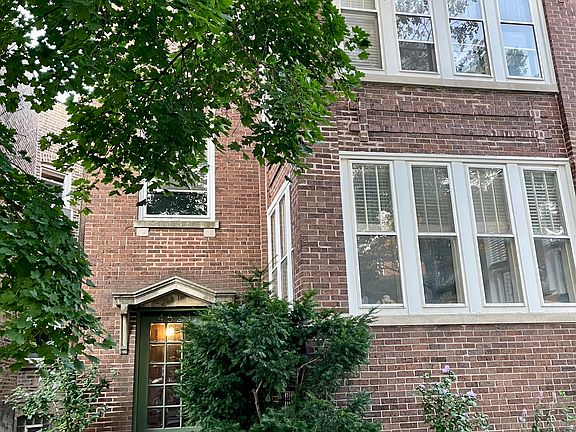 4th image of 4523 N Troy St #2