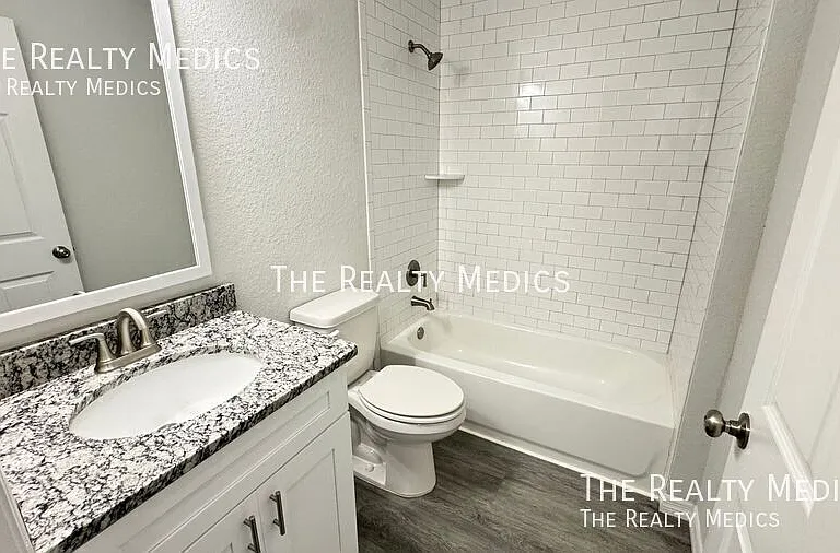 4167 Hammock Rd — Photo 35