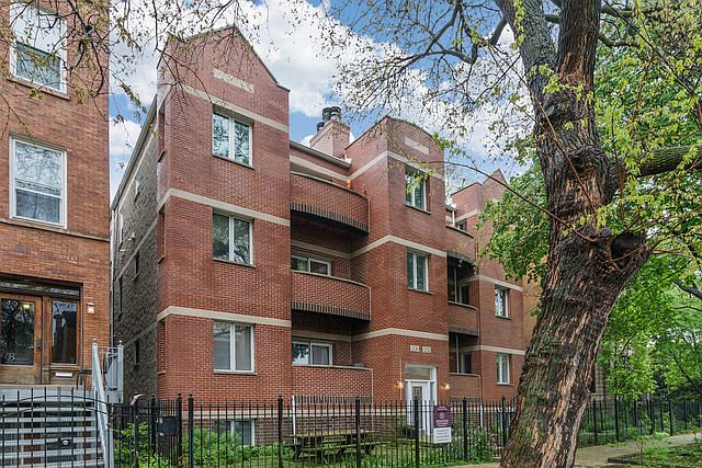 1st image of 2136 W Evergreen Ave #3A