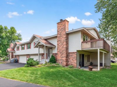 5657 Chatsworth St N, Shoreview, MN, 55126