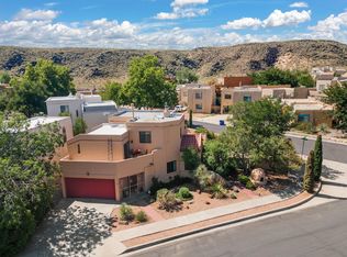 6512 Cliffrose Rd NW, Albuquerque, NM 87120