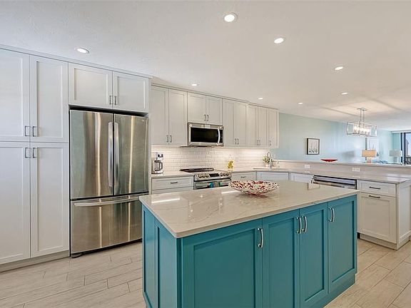 4th image of 5770 Midnight Pass Rd APT 404