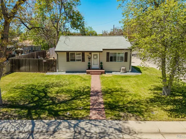 795 Ironton Street, Aurora, CO 80010