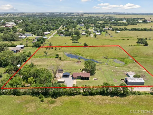 719 Oklahoma Ave, Wynona, OK 74084