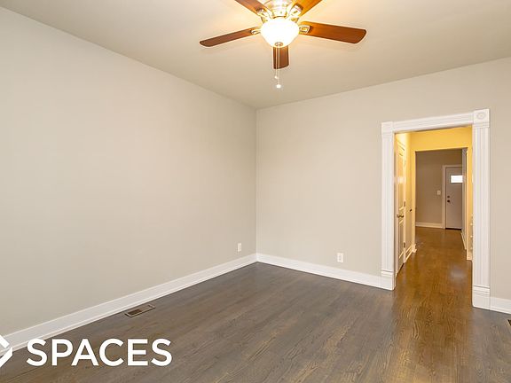 4th image of 3250 N Lakewood Ave #Unt2f