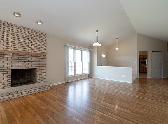 3rd image of 7817 Bristol Park Dr N