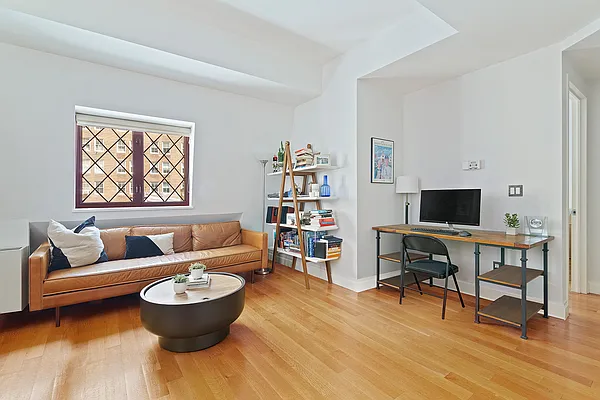 Sold by Compass | media 1