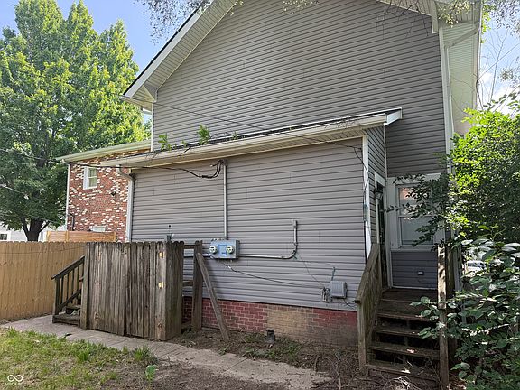 2nd image of 1326 Union St