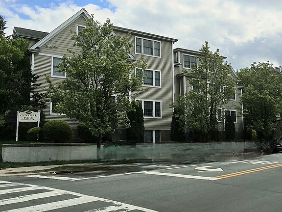 3rd image of 280 Grand Ave APT 1A