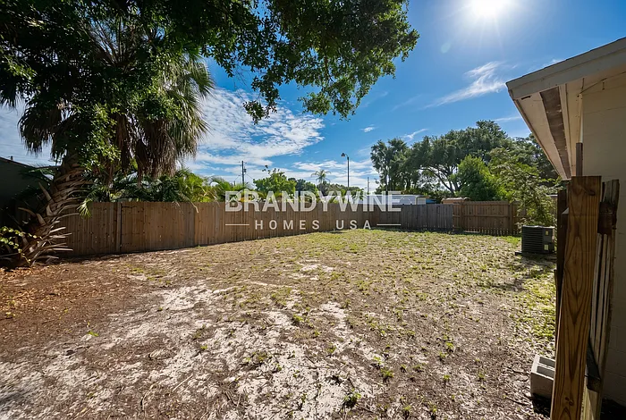 4301 W Bay Ave — Photo 18