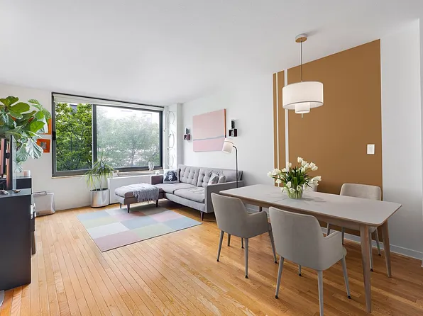 2 S End Ave APT 3E, New York, NY 10280