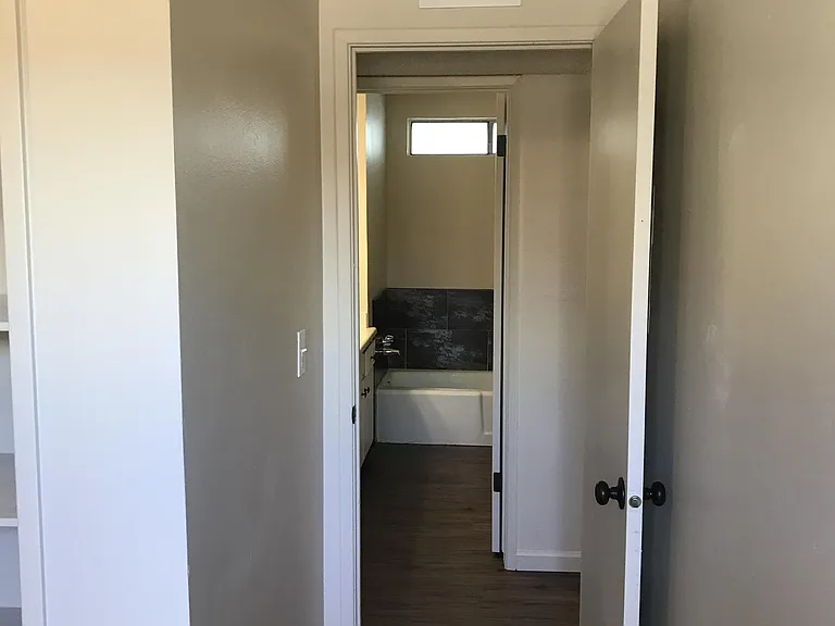 1339 E Rumble Rd — Photo 13