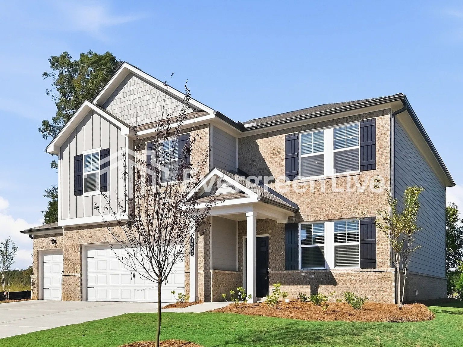 6 bed, 4.0 bath, 3009 sqft, $2,560 — Photo 2
