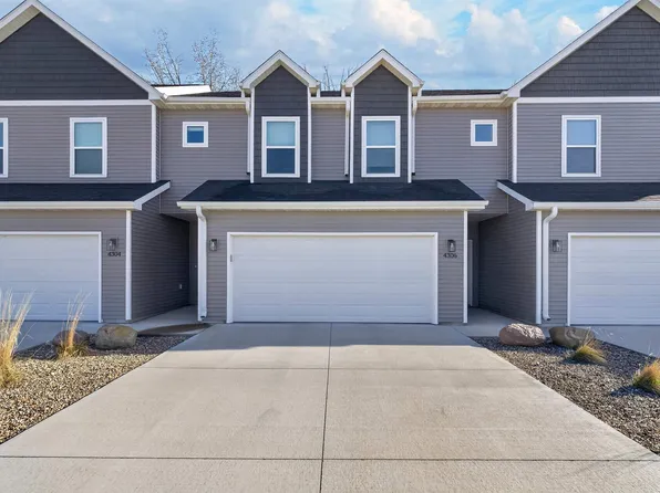 4306 Spruce Creek Dr, Cedar Falls, IA 50613