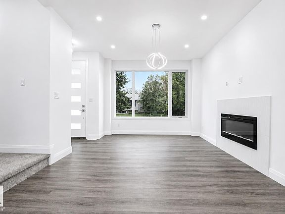 3rd image of 8731 154th St NW