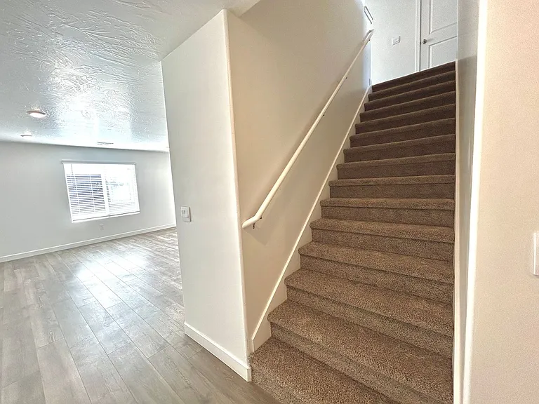 317 N 2050 W — Photo 5