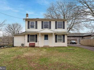 56 Reifsnyder Rd, Royersford, PA 19468