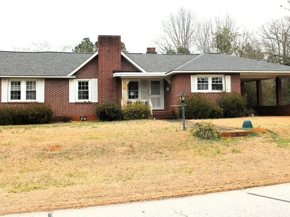 206 CALVERT Street, McCormick, SC 29835
