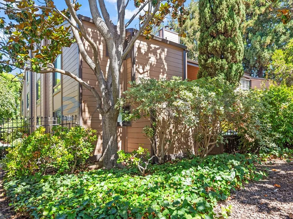 1963 Rock St #27