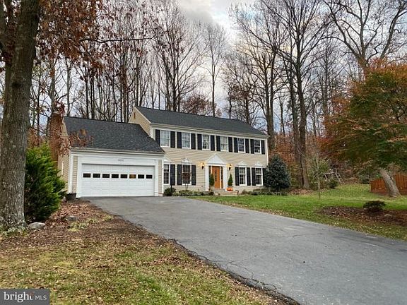 5th image of 3221 Darden Dr