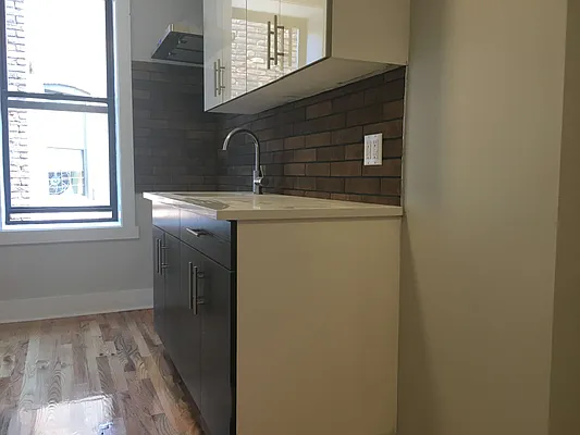 Rented by Lang Realty LLC | media 1