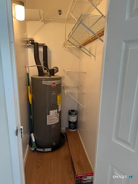 1 bed, 1.0 bath, 925 sqft, $1,800 — Photo 4