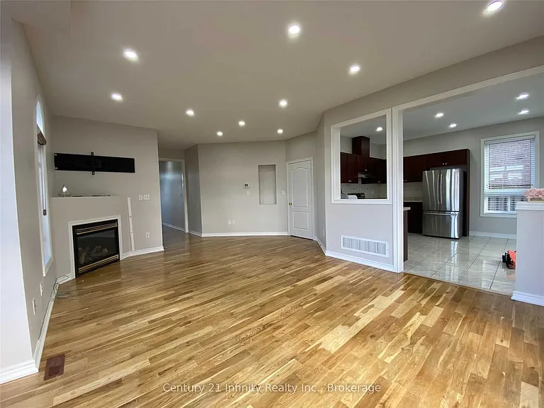 5688 Pegasus St — Photo 5