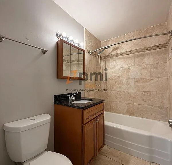 111 Harrington Ave #8 — Photo 8