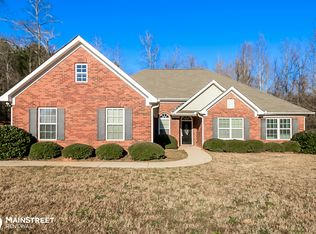332 Crestridge Ln, Ellenwood, GA 30294