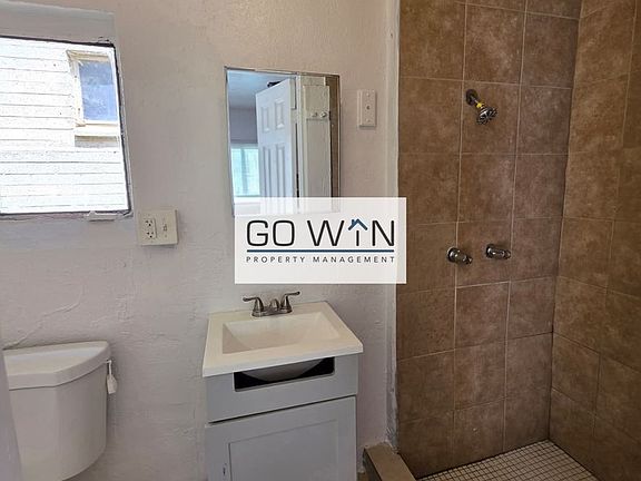 5th image of 2440 E Monroe St #4