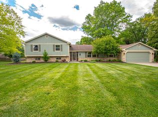9043 Academy View Ct, Dayton, OH 45458