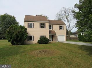 7 Woodbrook Dr, Coatesville, PA 19320