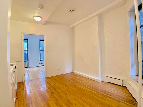 5th image of 1374 York Ave #C4