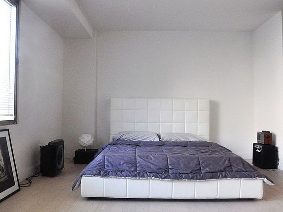 5th image of 180 Park Row APT 2E
