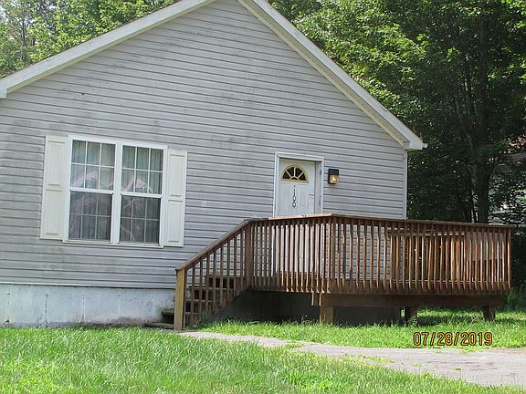 3rd image of 100 Timber Hill Ln