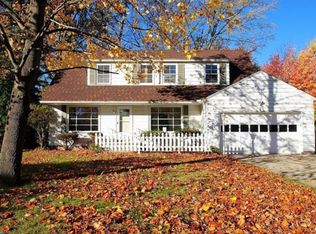 1934 Sagamore Dr, Euclid, OH