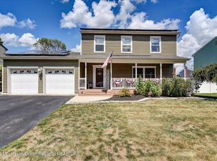 15 Cherry Tree Cir, Howell, NJ 07731