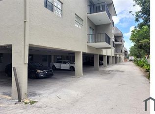 5100 SW 41st St APT 221, Hollywood, FL 33023